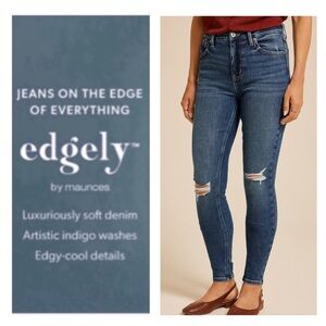 NWT! Maurices Edgely Cheeky Super Skinny High Rise Jeans  Size 14 Short Stretch